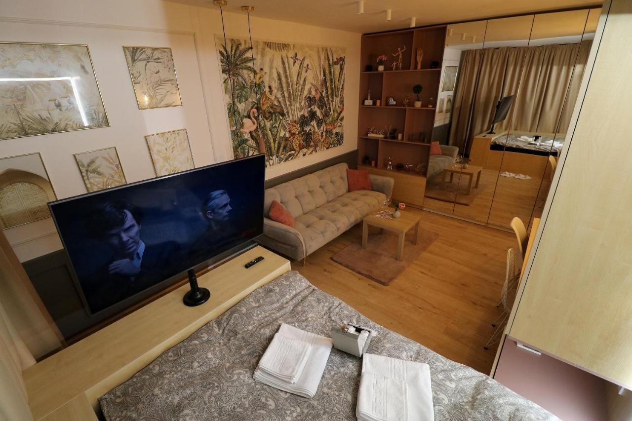 Deluxe Studio Old Center Panoramic View Terrace Apartment Букурещ Екстериор снимка