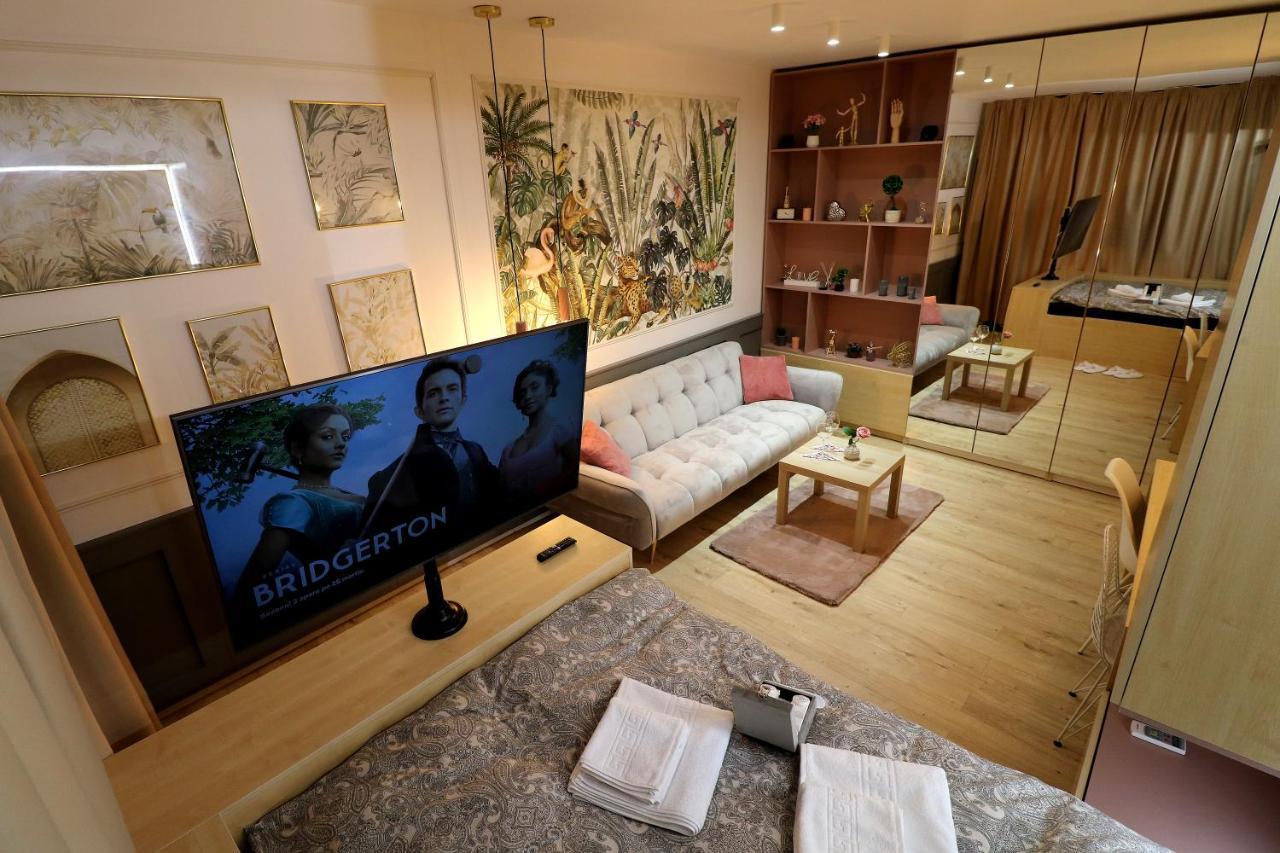 Deluxe Studio Old Center Panoramic View Terrace Apartment Букурещ Екстериор снимка